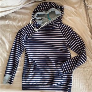 Ampersand double hood